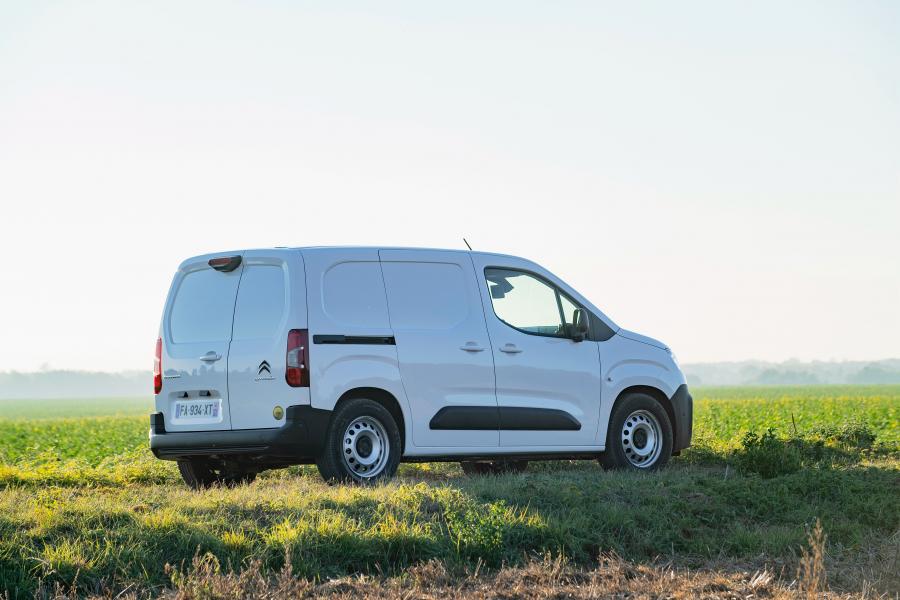  Citroen Berlingo Van 2018 года  (WW) (фото 26 из 40)